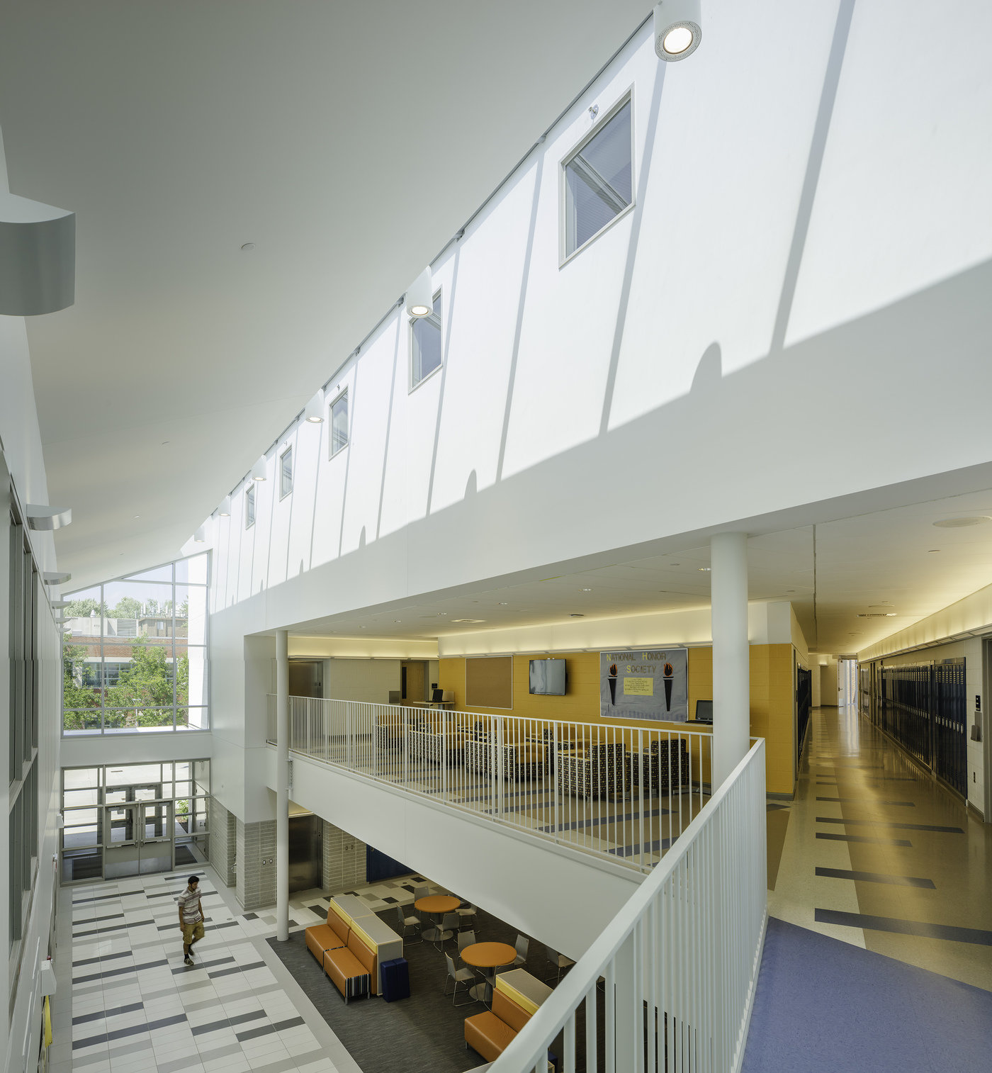 6 tskp hartford magnet trinity college academy interior view entrance halls upper level skylights1 1400 xxx q85
