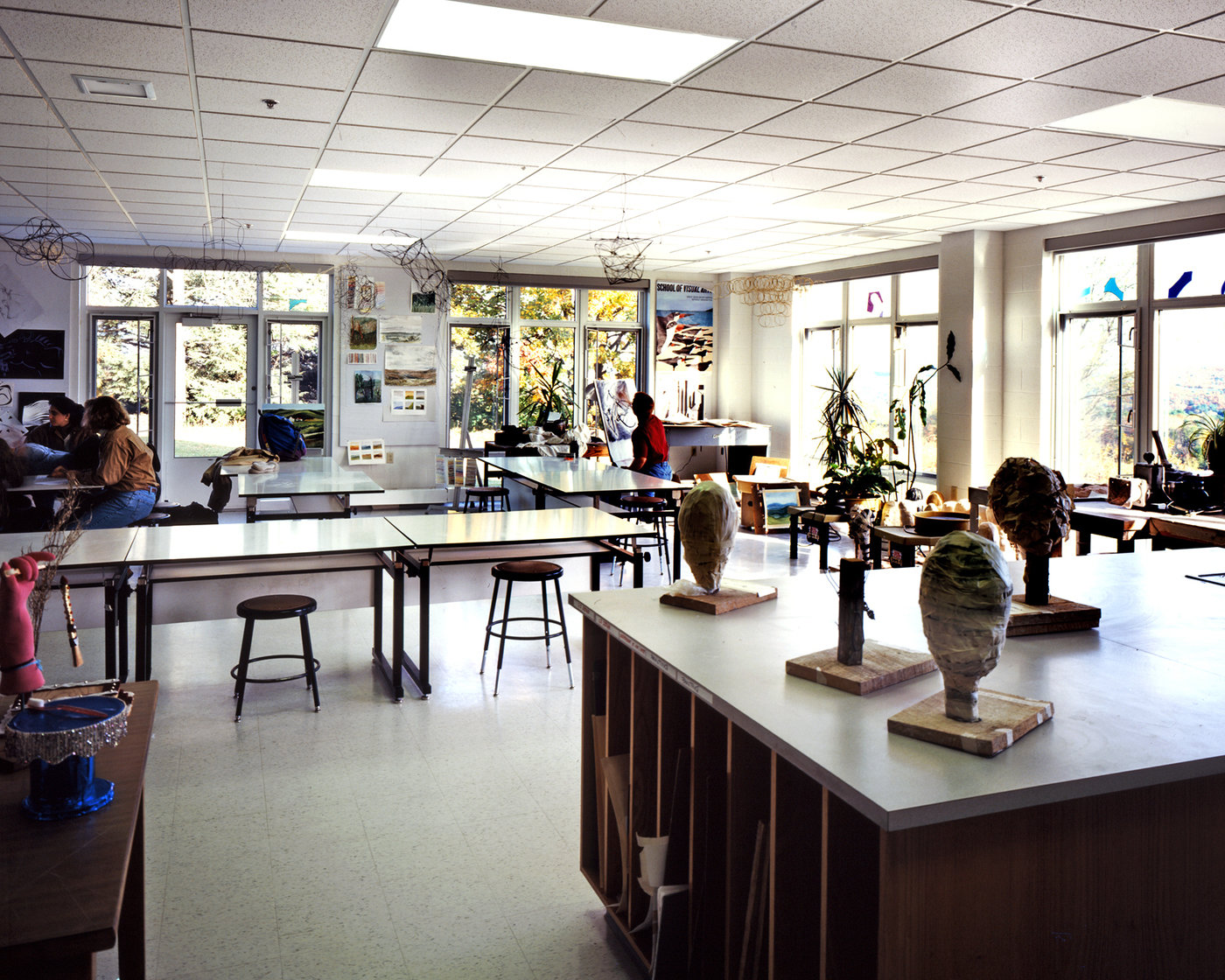 11 tskp woodstock academy master plan expansion interior detail classroom art sculptures 1400 xxx q85