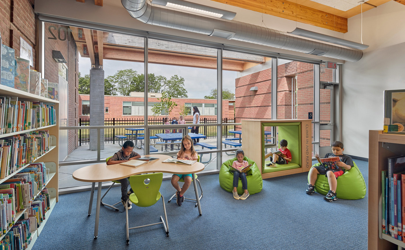 6 tskp manchester verplanck elementary school interior library students courtyard 1400 0x154x3078x1898 q85