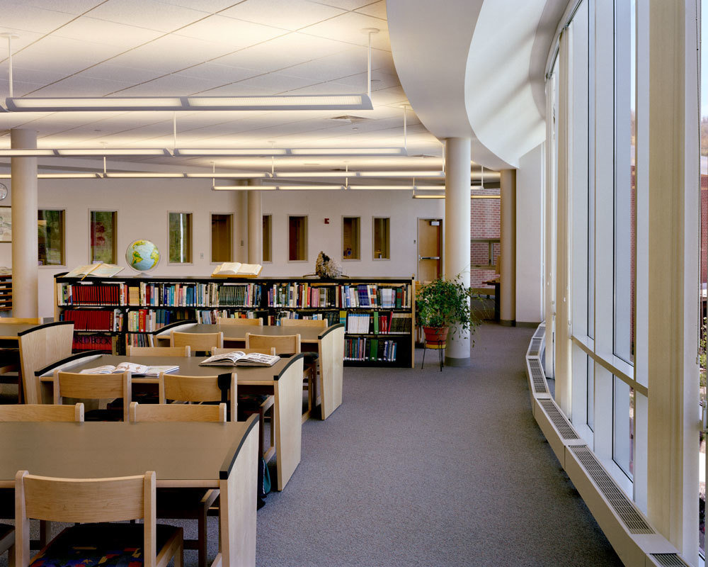 2 tskp wilton cider mill school interior library 1400 xxx q85