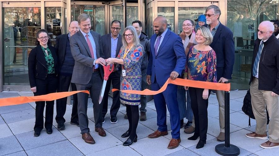 From internet  900 0x0x1920x1080 q85