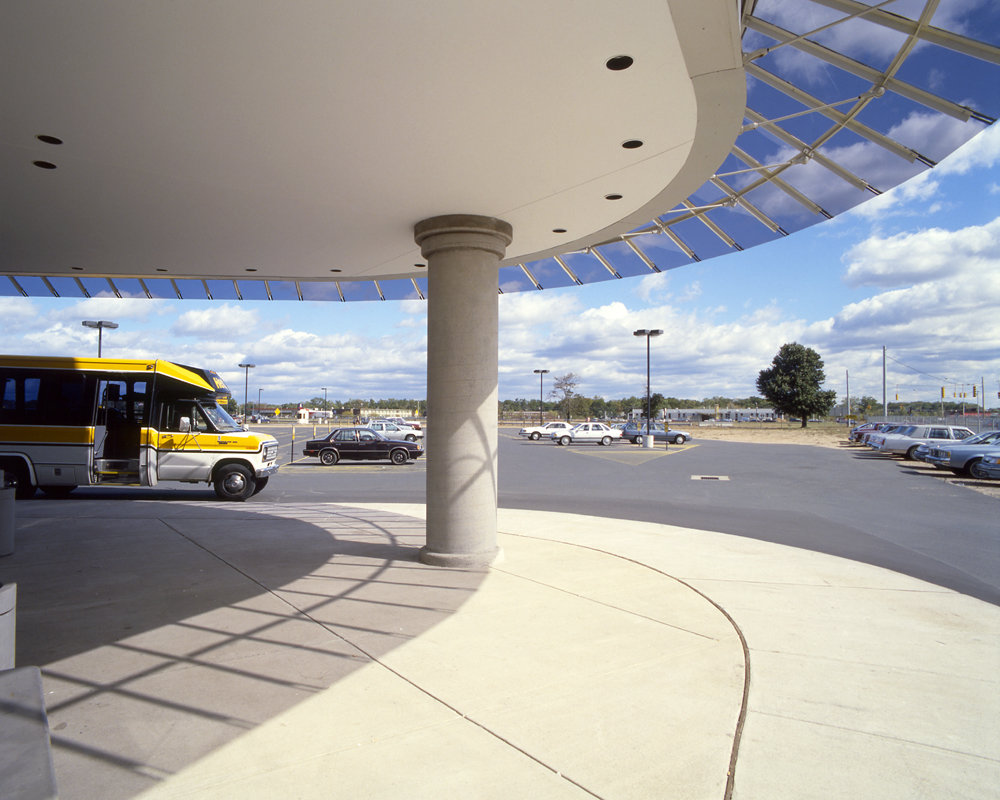 3 tskp windsor locks hertz corporation regional turnaround facility exterior parking area 1400 xxx q85